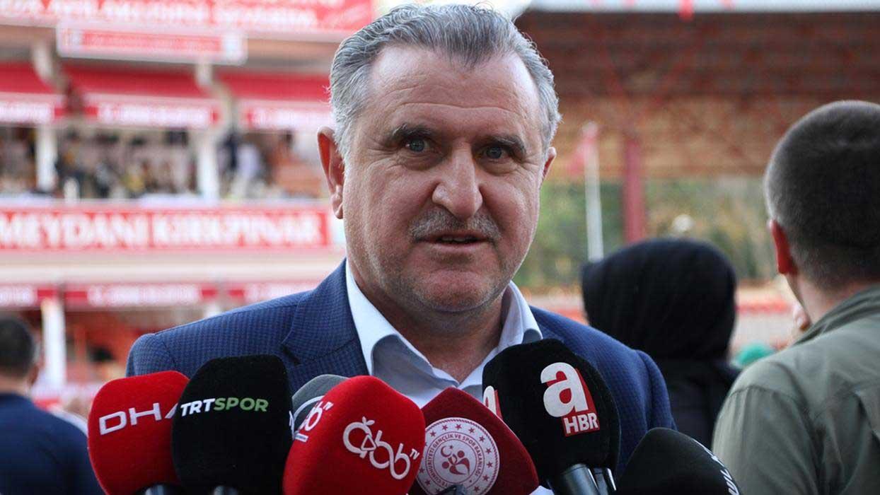 Bakan Bak, "GSB Gençlik Kampları" başvurularının başladığını duyurdu