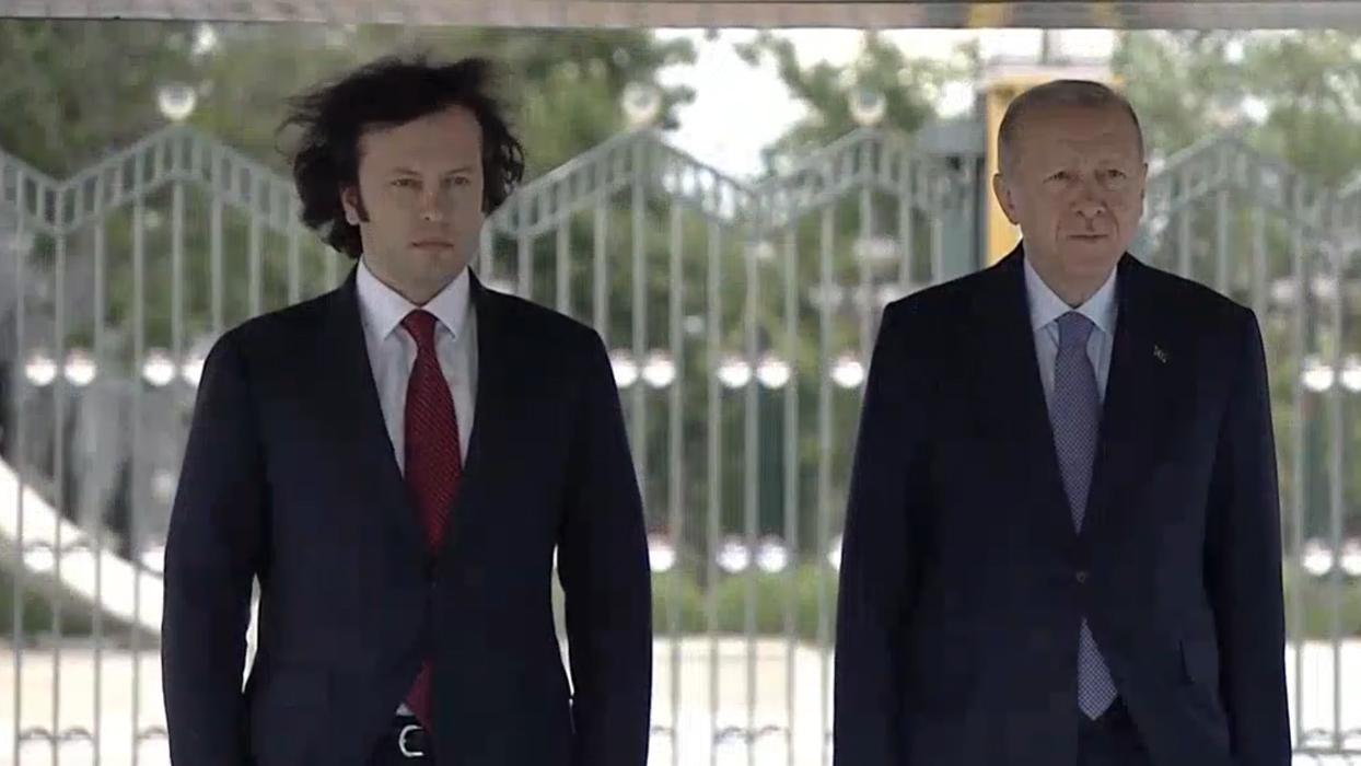 Gürcistan Başbakanı Ankara'da: Cumhurbaşkanı Erdoğan resmi törenle karşıladı
