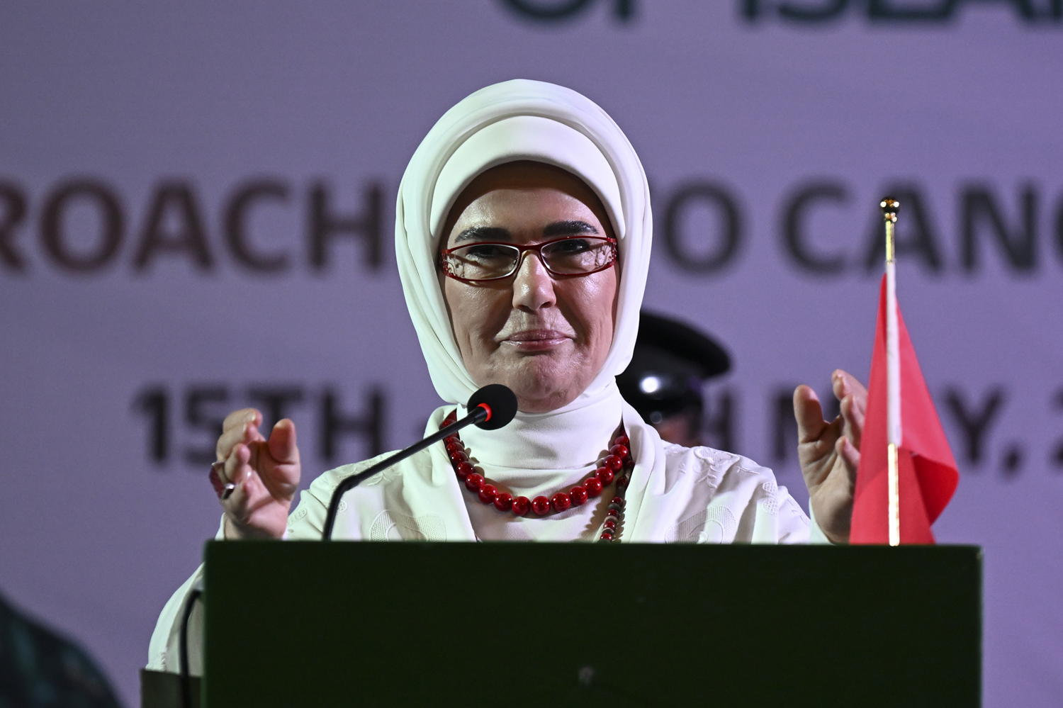 Emine Erdoğan'a Afrika'da kanserle mücadelede teşekkürler