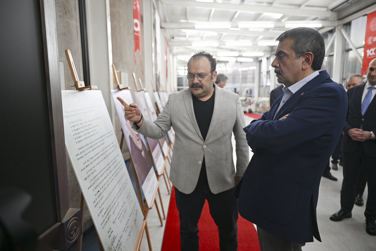 Milli Eğitim Bakanı Tekin, "Orijinal Atatürk Portresi Sergisi"nin açılışına katıldı