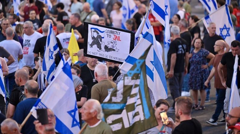 Batı Kudüs'te Netanyahu'ya öfke seli! Halk erken seçim istiyor