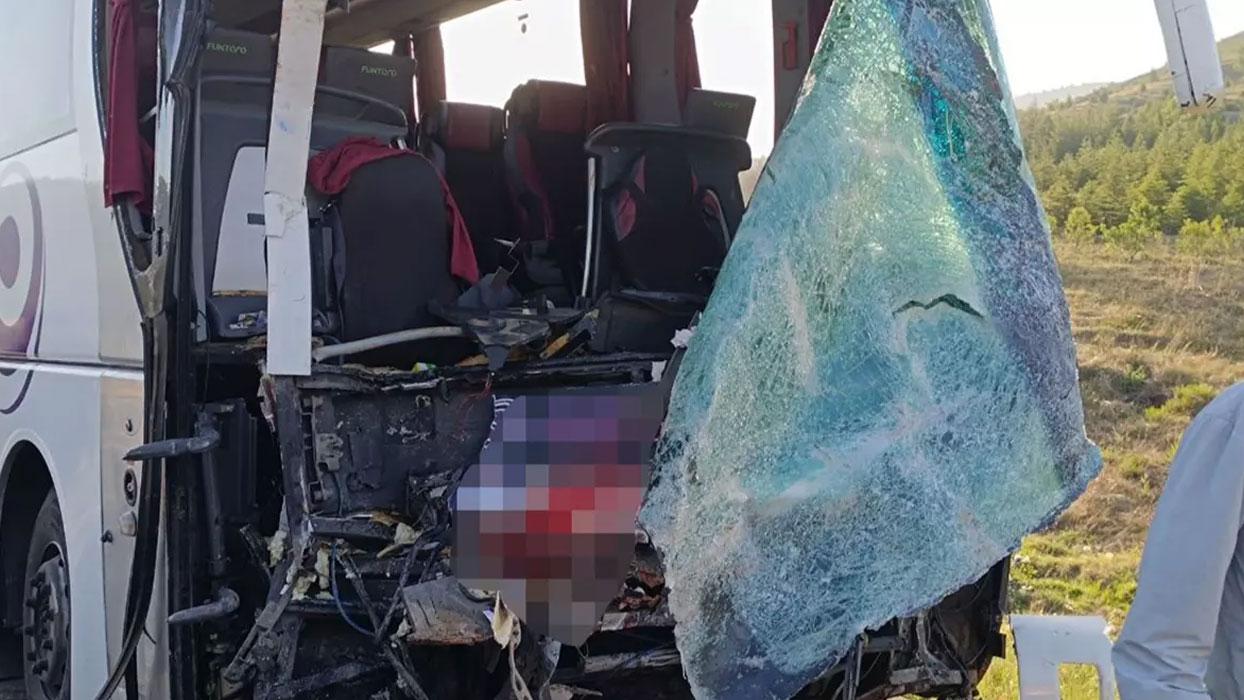 Yolcu otobüsü ile kamyonet çarpıştı: Çok sayıda yaralı var