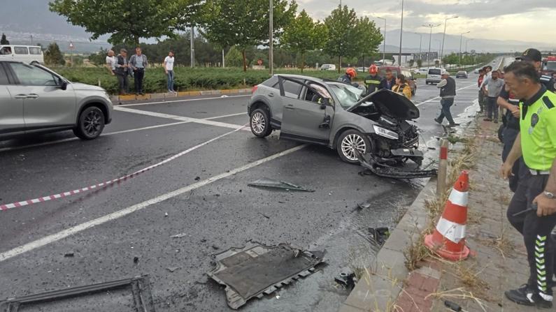 Denizli'de feci kaza: 1 ölü, 2 yaralı