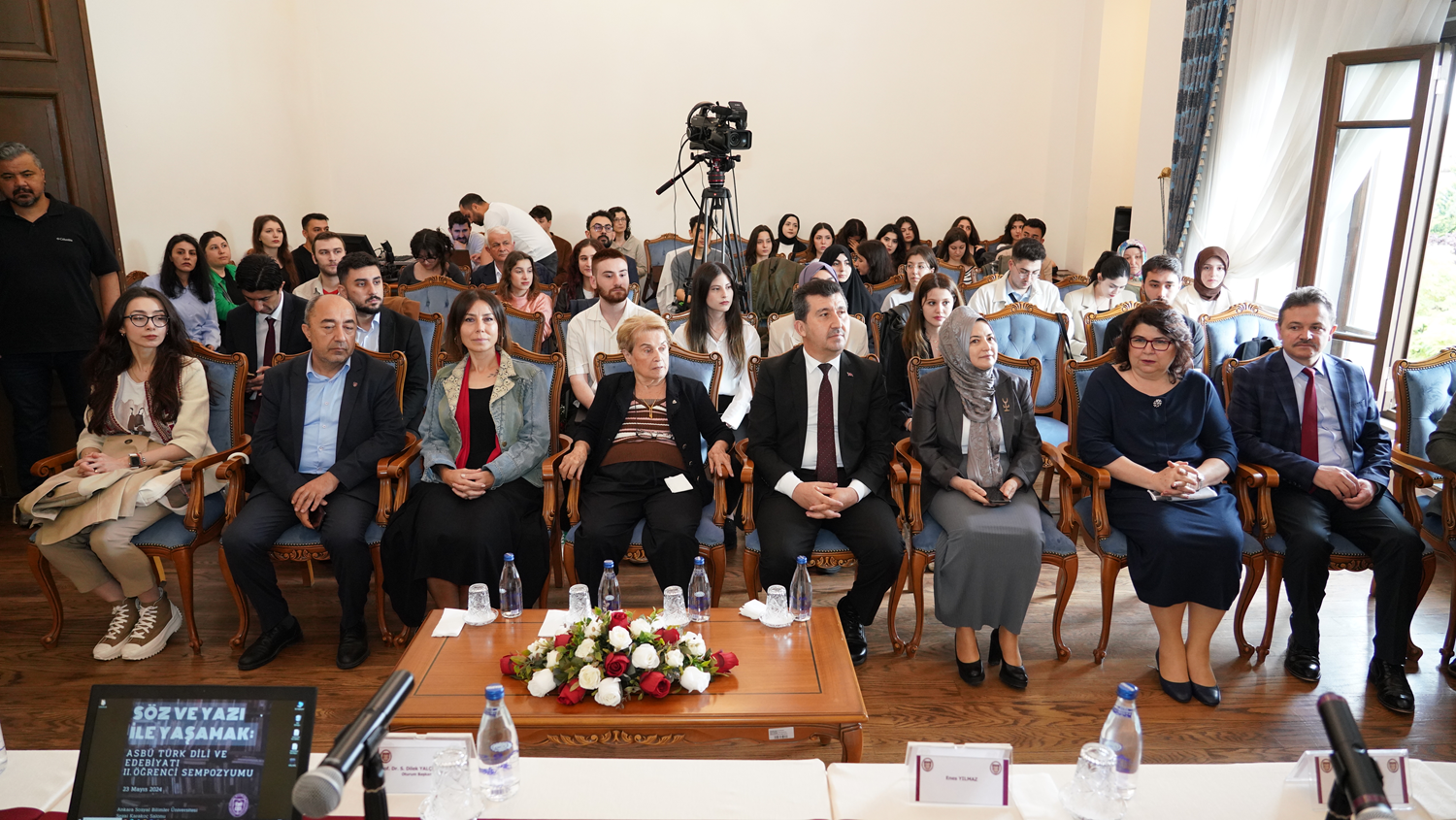 "Mona Roza", ASBÜ'deki Sezai Karakoç Anı Odası'nı ziyaret etti