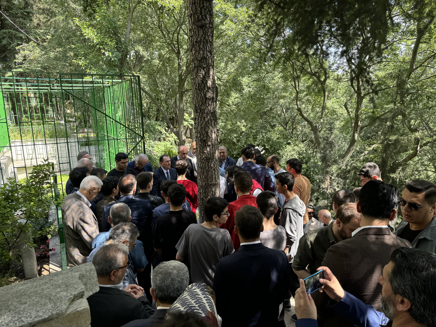 Üstad Necip Fazıl Kısakürek kabri başında dualarla anıldı