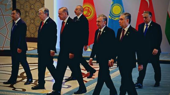 500 milyon dolarlık Türk Yatırım Fonu'na işaret etti: Rusya ve Çin bağımlılığına karşı Türkiye'yi değerlendiriyorlar 