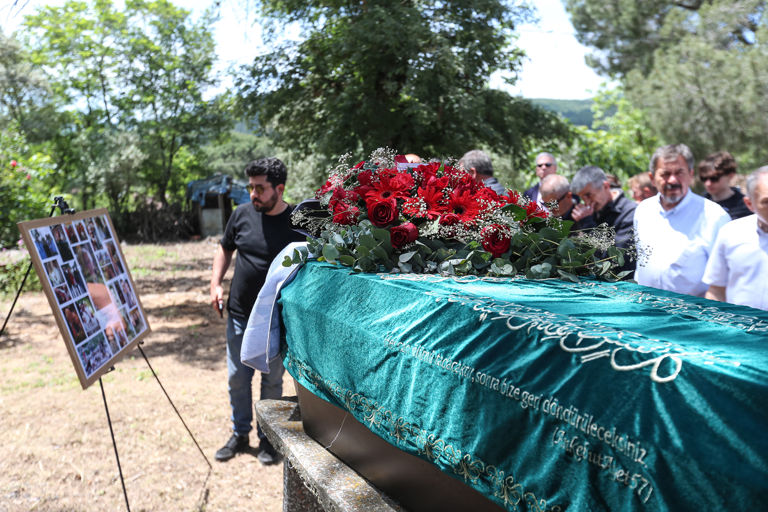 Ekonomist Korhan Berzeg, 345 gün sonra defnedildi