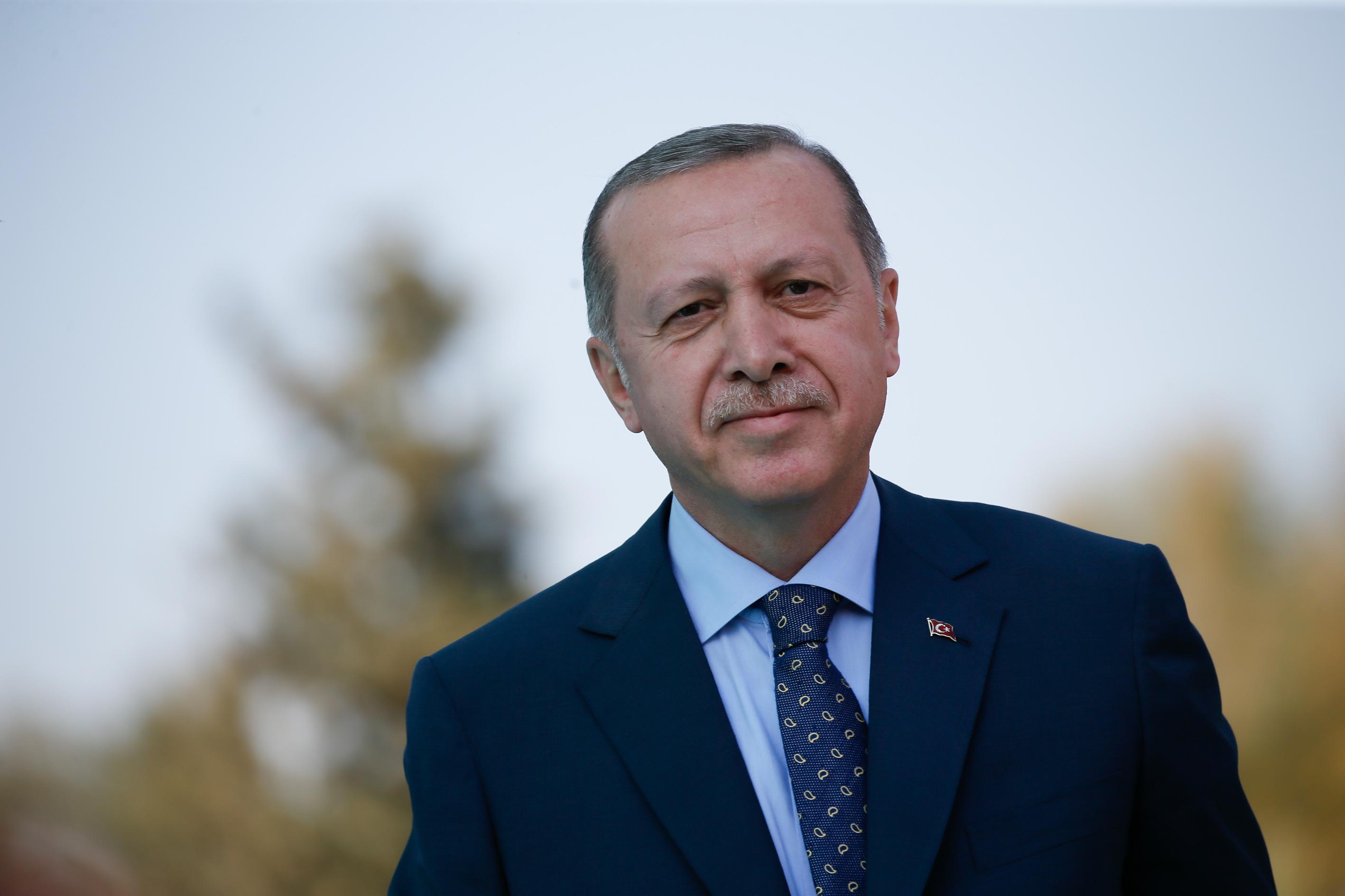 Cumhurbaşkanı Erdoğan'dan Galatasaray Kulübü Başkanı Özbek'e tebrik telefonu