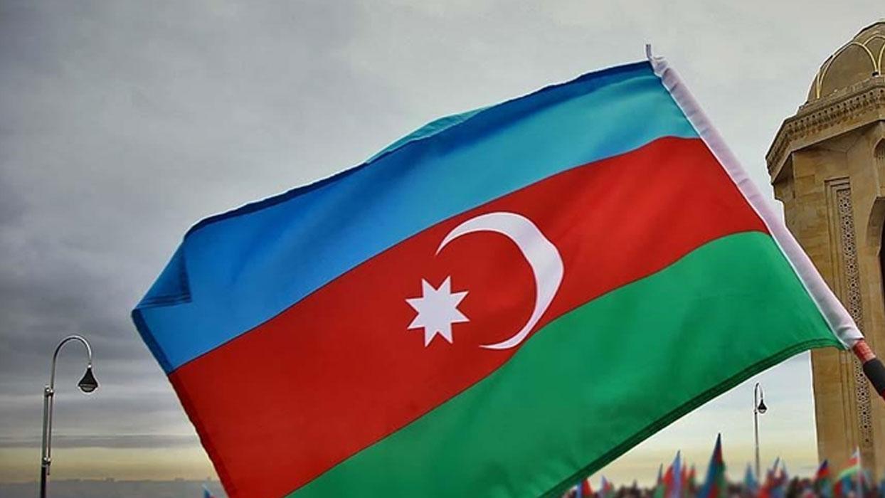 Azerbaycan bağımsızlığının 106. yılını kutluyor