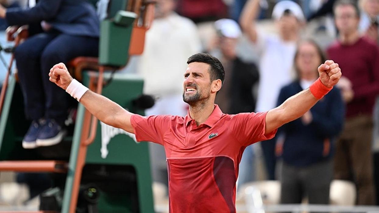 Son şampiyon Djokovic, zorlansa da Fransa Açık'ta çeyrek finale çıktı