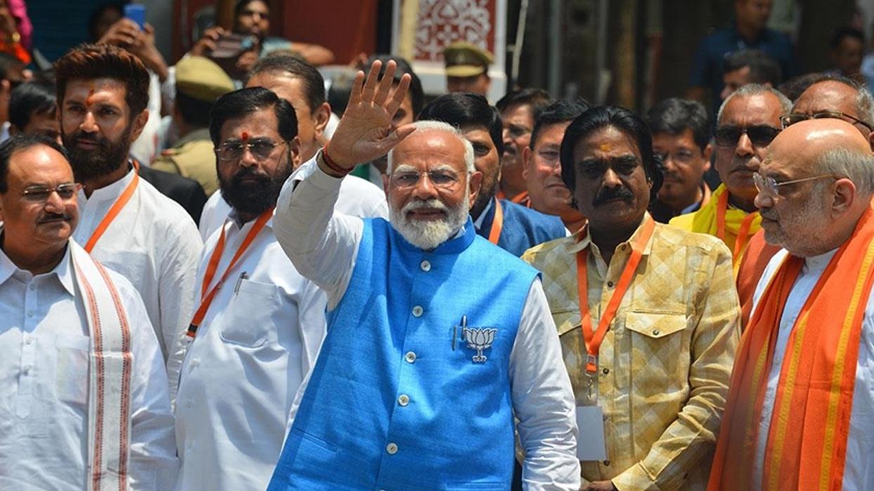 Hindistan'daki genel seçimlerden Başbakan Modi'nin liderliğindeki ittifak zaferle ayrıldı