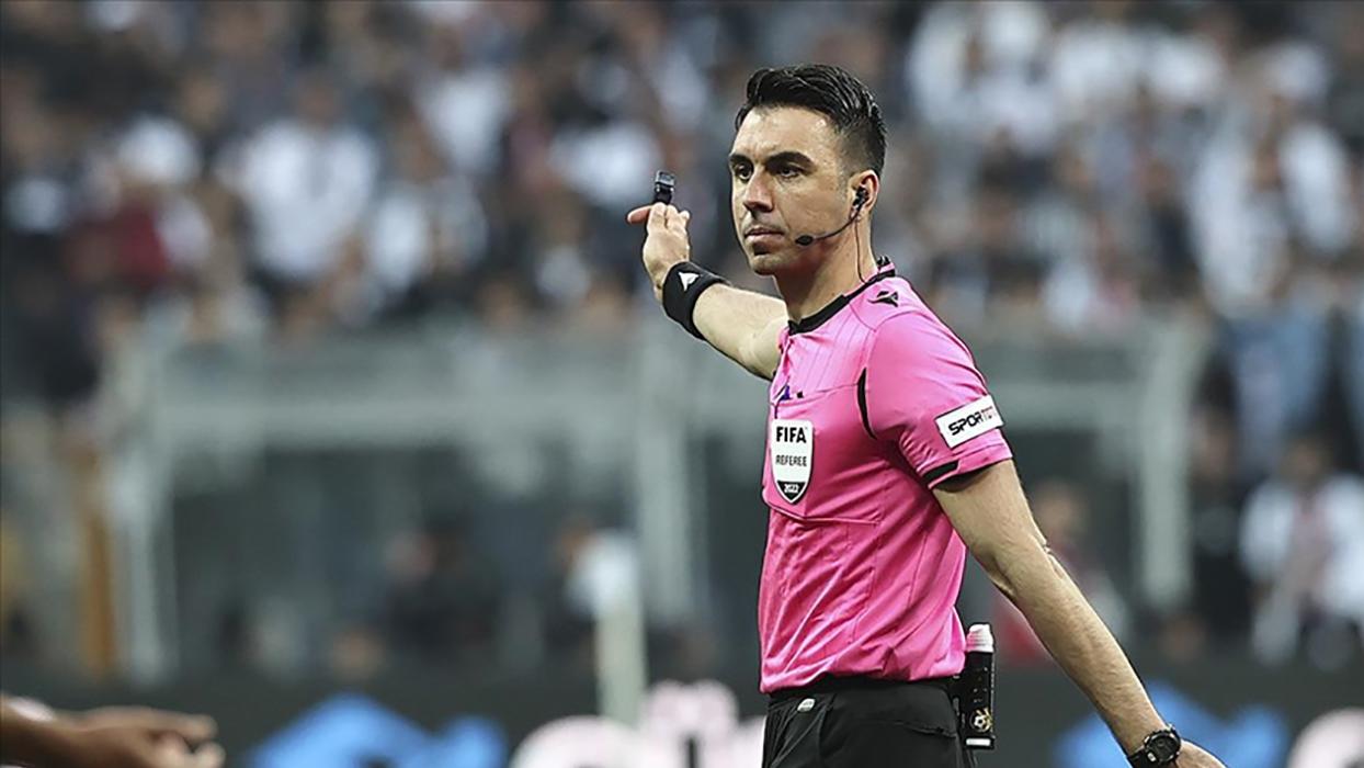 FIFA kokartlı hakem Arda Kardeşler, Slovenya-Bulgaristan maçını yönetecek