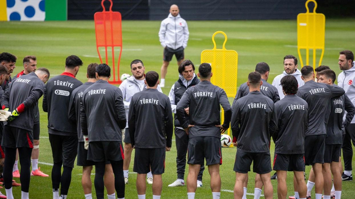 A Milli Futbol Takımı, Gürcistan maçı hazırlıklarına devam etti