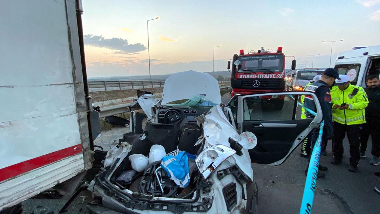 Tekirdağ'da otomobilin çarptığı 2 kişi öldü