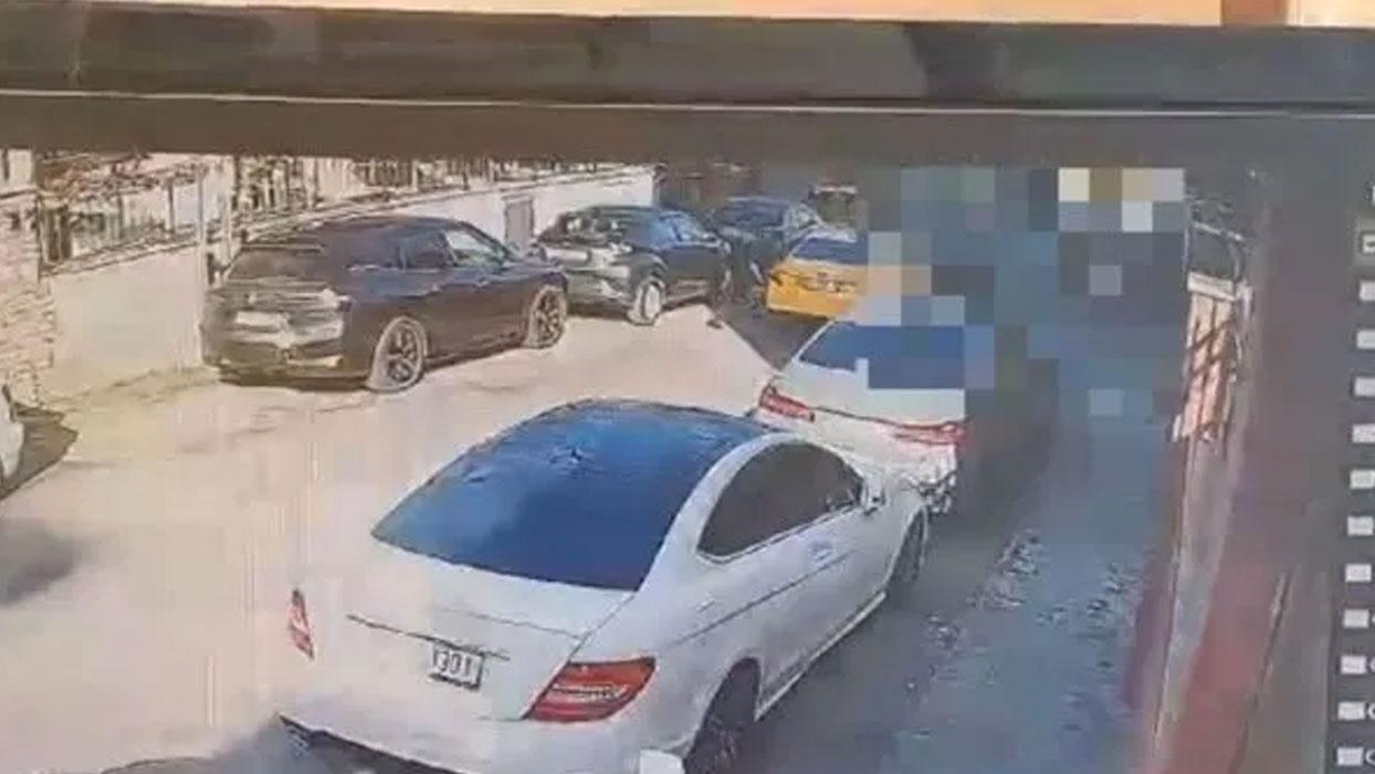 Beykoz'da cinayet anı kameraya yansıdı: Husumetlisine pusu kurup öldürdü