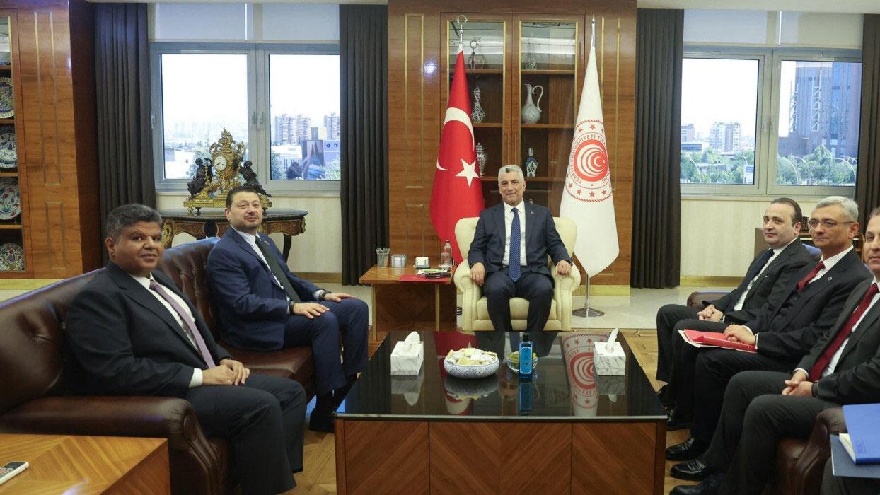 Bakan Bolat, Suudi Arabistan'ın Ankara Büyükelçisi Abu Al-Nasr'ı kabul etti