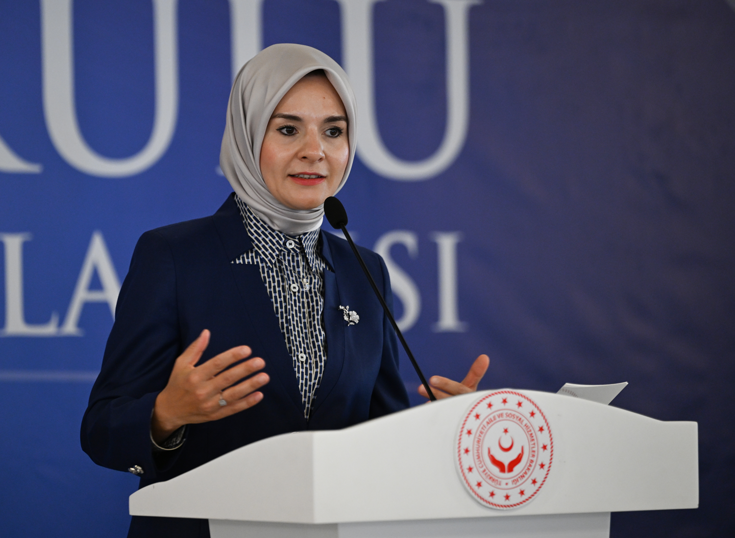 Bakan Göktaş, "Aile ve Sosyal Hizmetler Bakanlığı Bilim Kurulu Komisyonlar Toplantısı"nda konuştu
