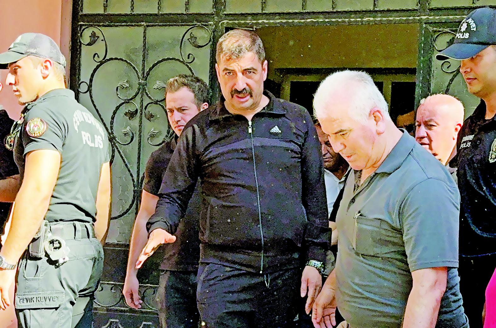 560 bin TL'lik haraç için dövdü