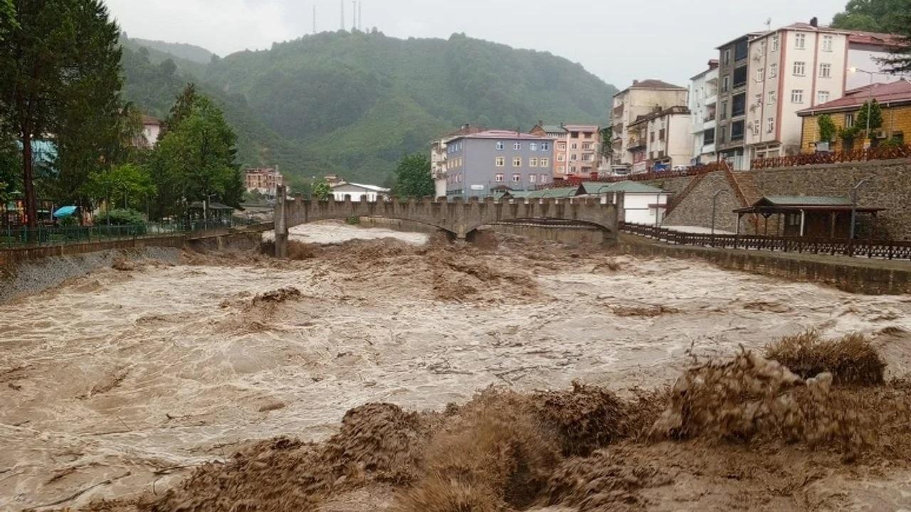 AFAD'dan Karadeniz açıklaması: Sel ve su baskınlarıyla mücadele sürüyor