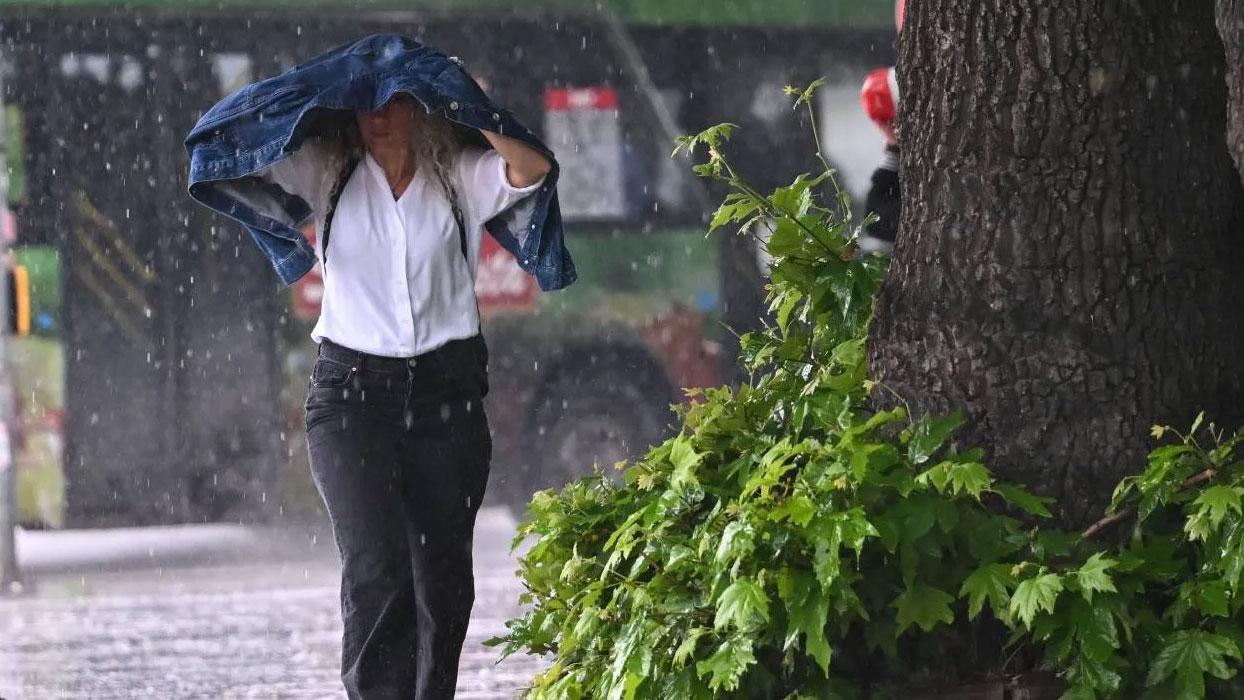AKOM'dan İstanbul'un doğu ilçeleri için sağanak uyarısı