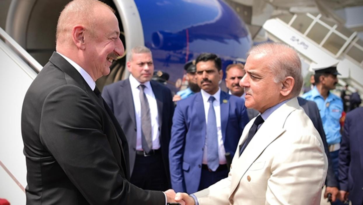 Pakistan Başbakanı Şerif ve Azerbaycan Cumhurbaşkanı Aliyev'den ortak basın toplantısında Türkiye mesajı