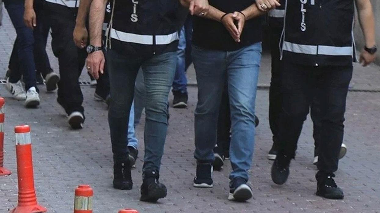 FETÖ'ye 27 ilde 'KISKAÇ' operasyonu: 74 gözaltı