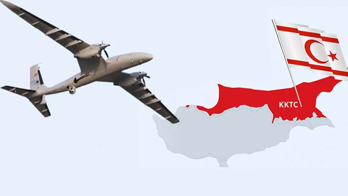 AKINCI TİHA'lardan gövde gösterisi! TSK'dan Kıbrıs Barış Harekatı'nın 50. yılına özel geçit töreni