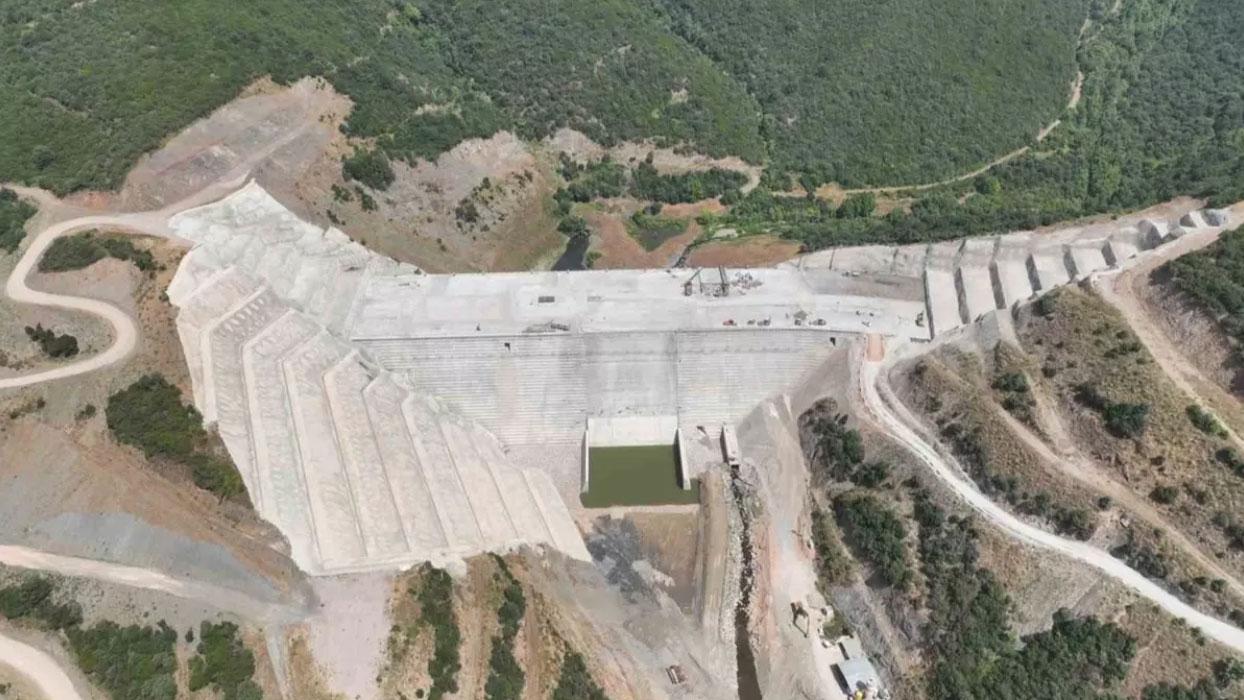 Dev yapı bölgede yükseliyor! Devletin kasasına 345 milyon liralık katkı sağlayacak