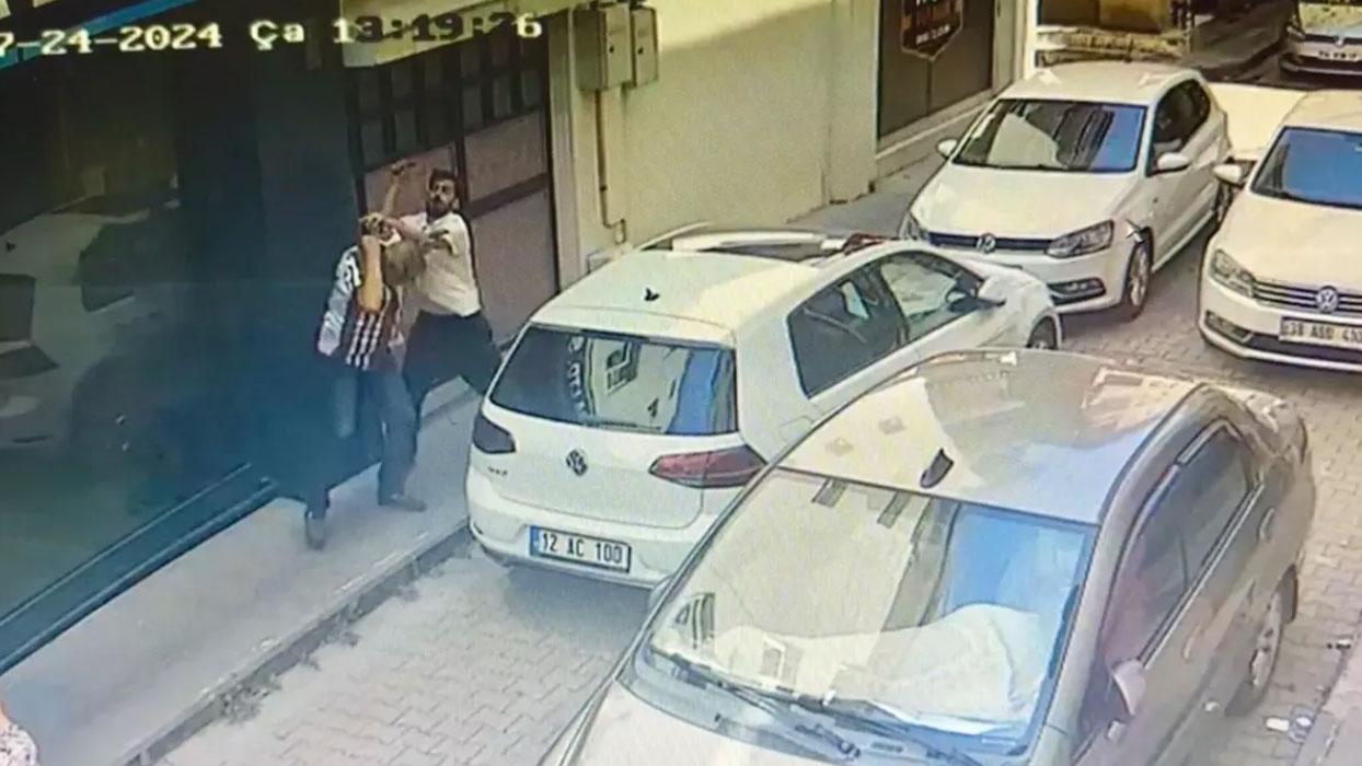 Bingöl'de madde bağımlısı dehşet saçtı! Önüne gelene bıçakla saldırdı: Yaralılar var