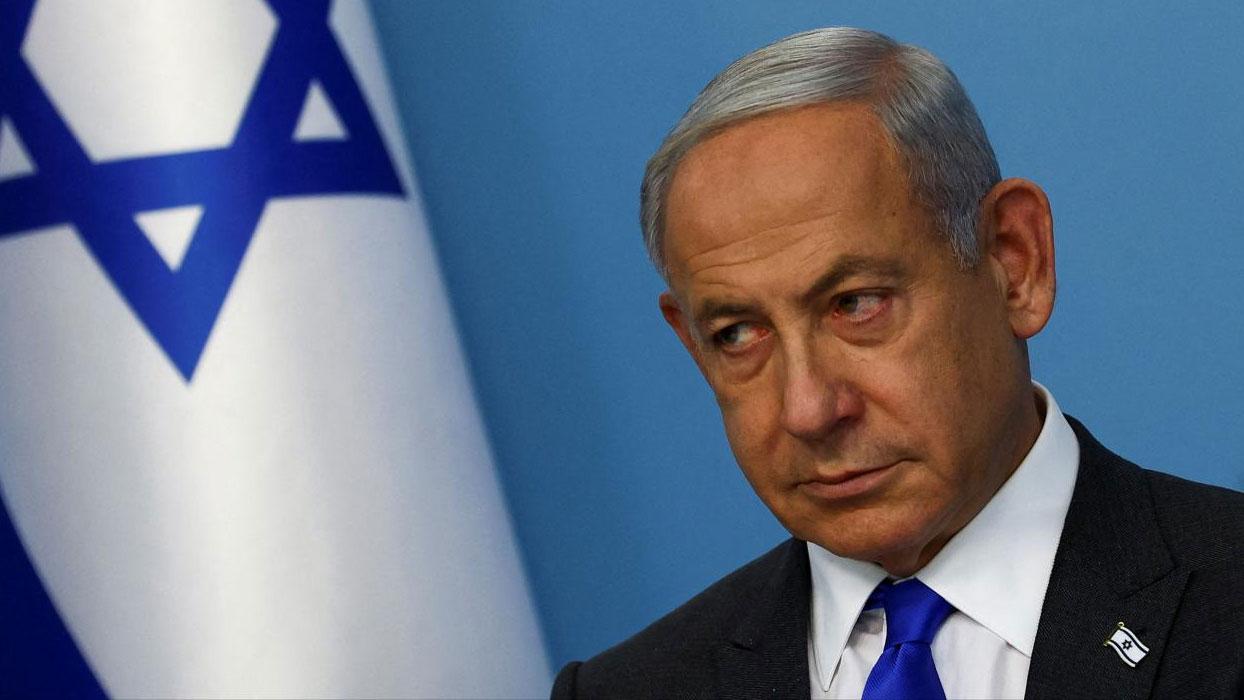 İsrail Başbakanı Netanyahu'nun ABD'de kaldığı otele "Tutuklayın" yazısı yansıtıldı