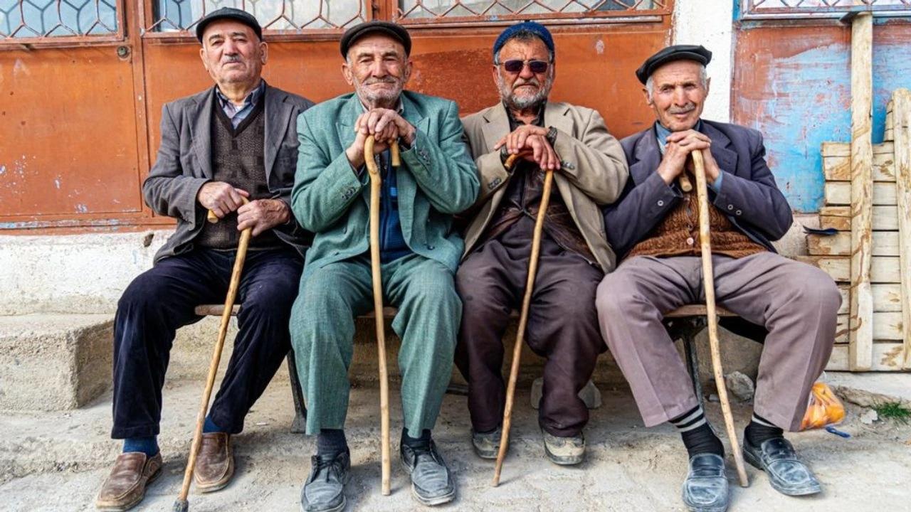 Türkiye nüfusu alarm veriyor: 2050'de düşüş bekleniyor