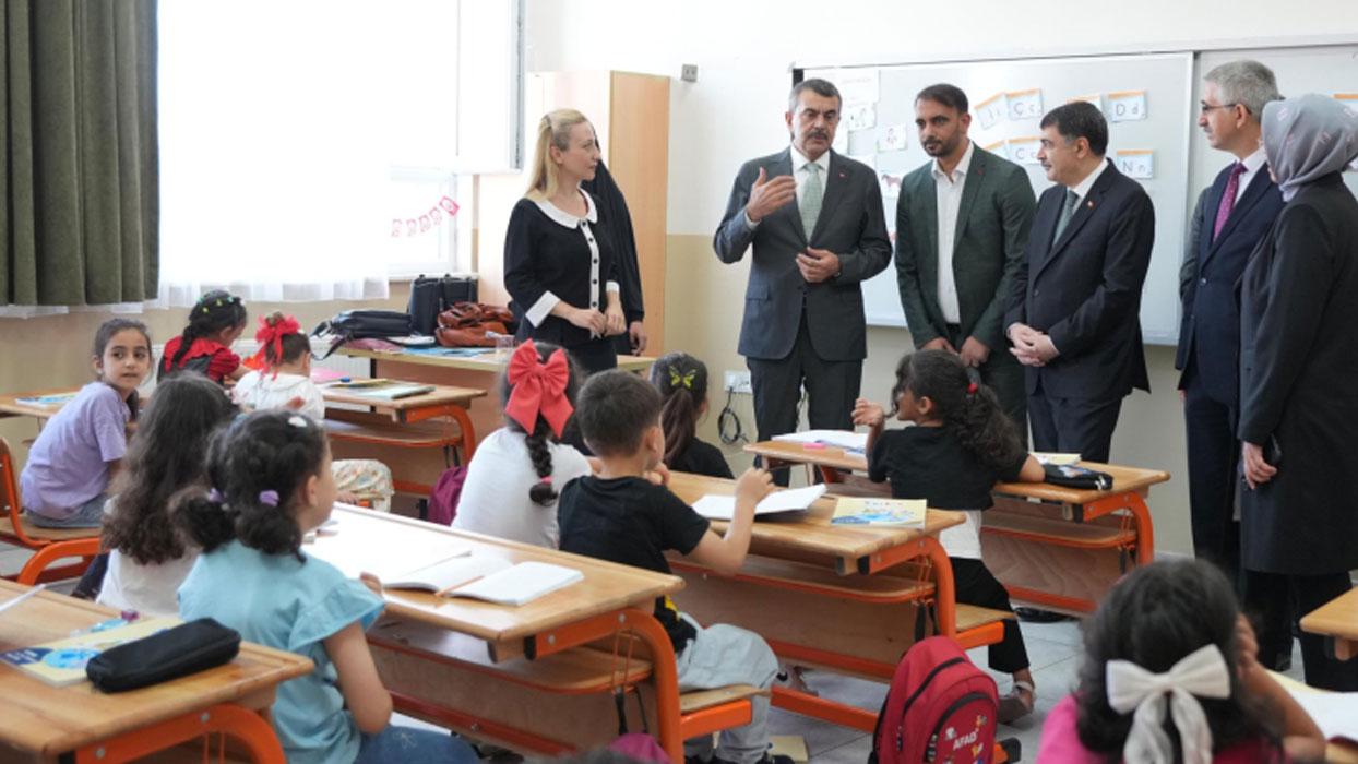 Türkiye'de eğitim gören Filistinli çocuklar Gazze'ye dönme hayali kuruyor