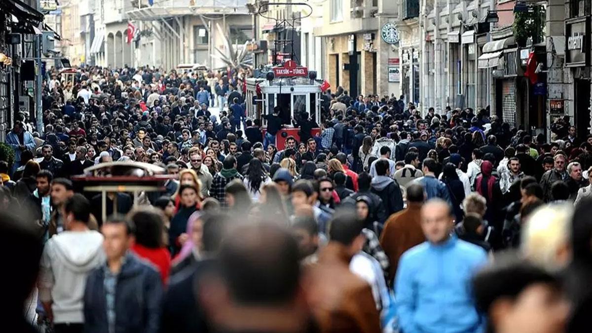 Türkiye'de genç nüfus oranı 2050 ve 2100'de yüzde 10'un altına gerileyebilir