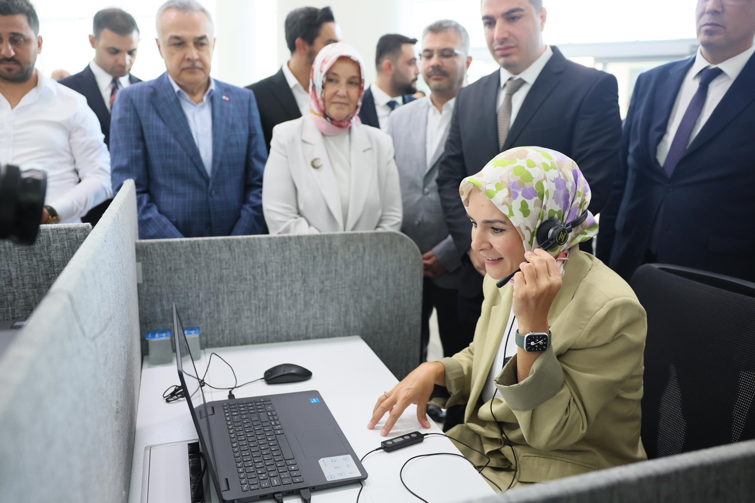 'Evlilik kredisi' hakkında bilgi almak isteyen gencin telefonuna Aile ve Sosyal Hizmetler Bakanı Göktaş çıktı