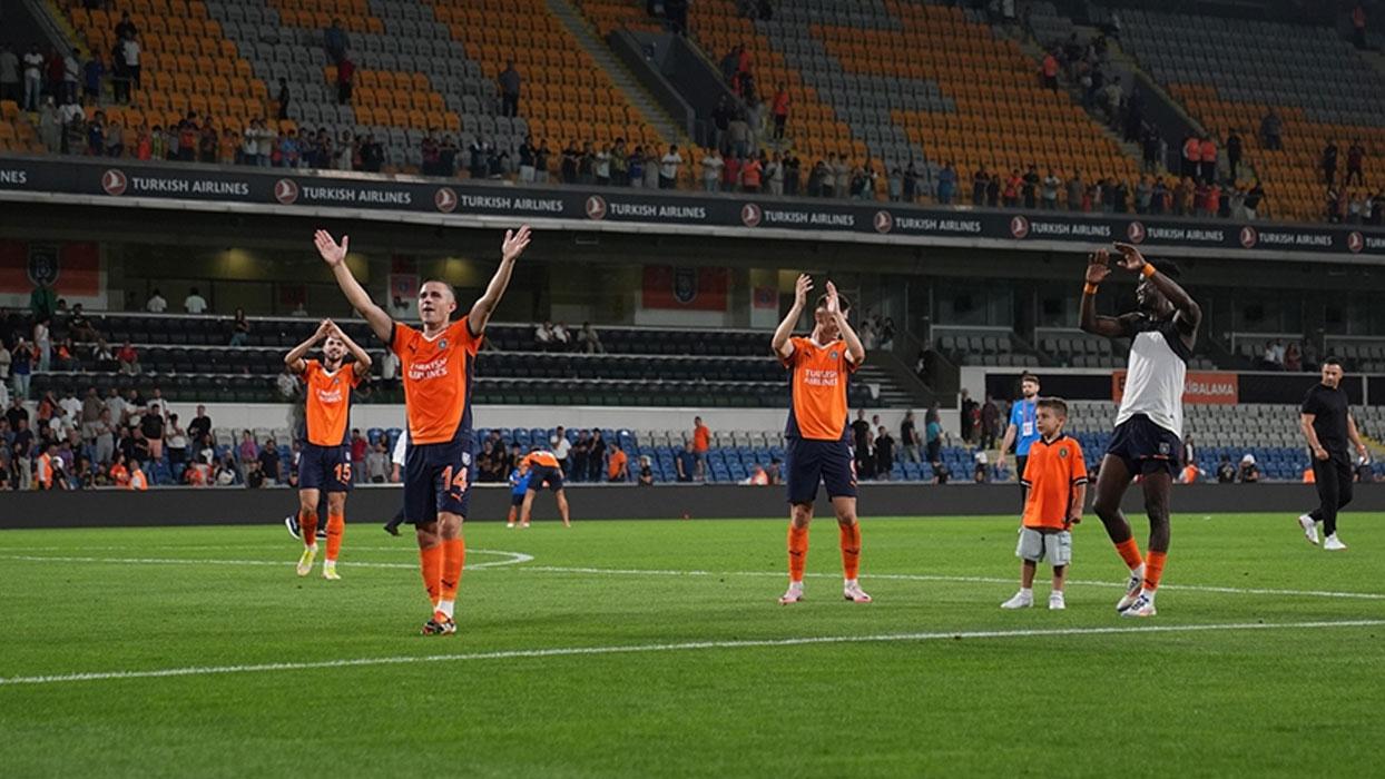 Başakşehir, Süper Lig'de yarın Alanyaspor'u konuk edecek