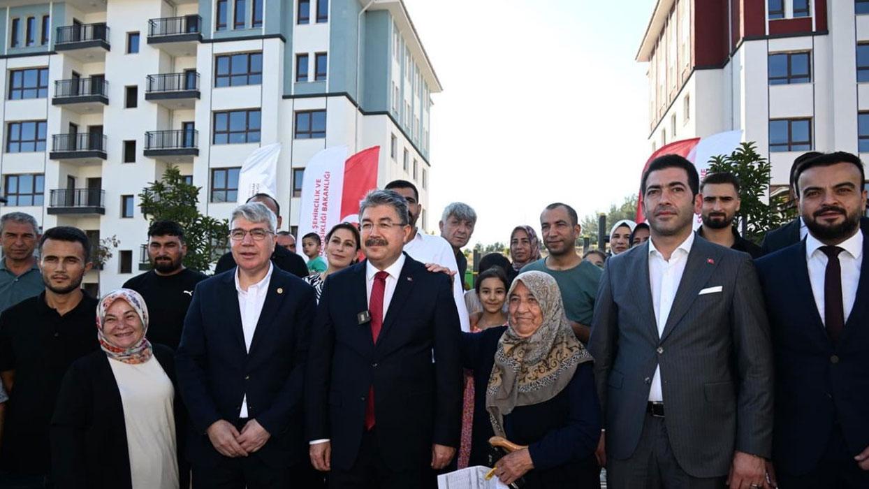 Osmaniye'de 90 deprem konutu daha teslim edildi