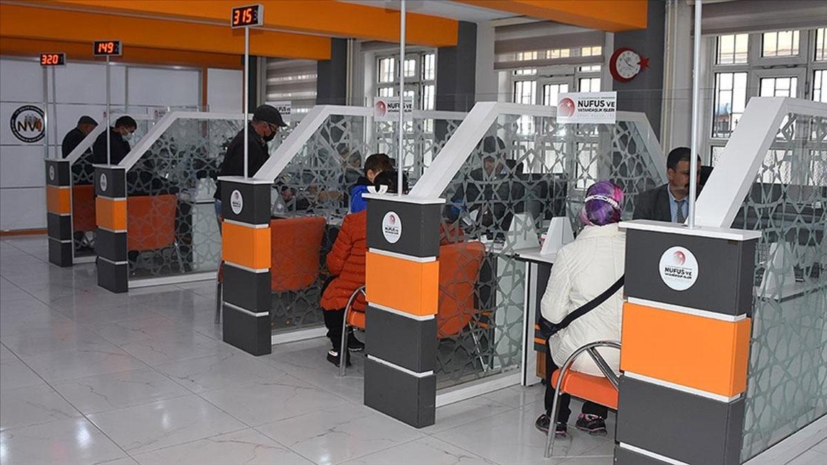 ''Suriye uyruklu 2,5 milyon kişiye vatandaşlık verildiği'' iddiası yalanlandı
