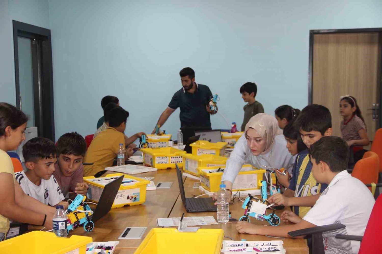 Şırnak'ta yaz okulu: Deneyap atölyelerinde eğitimler başladı