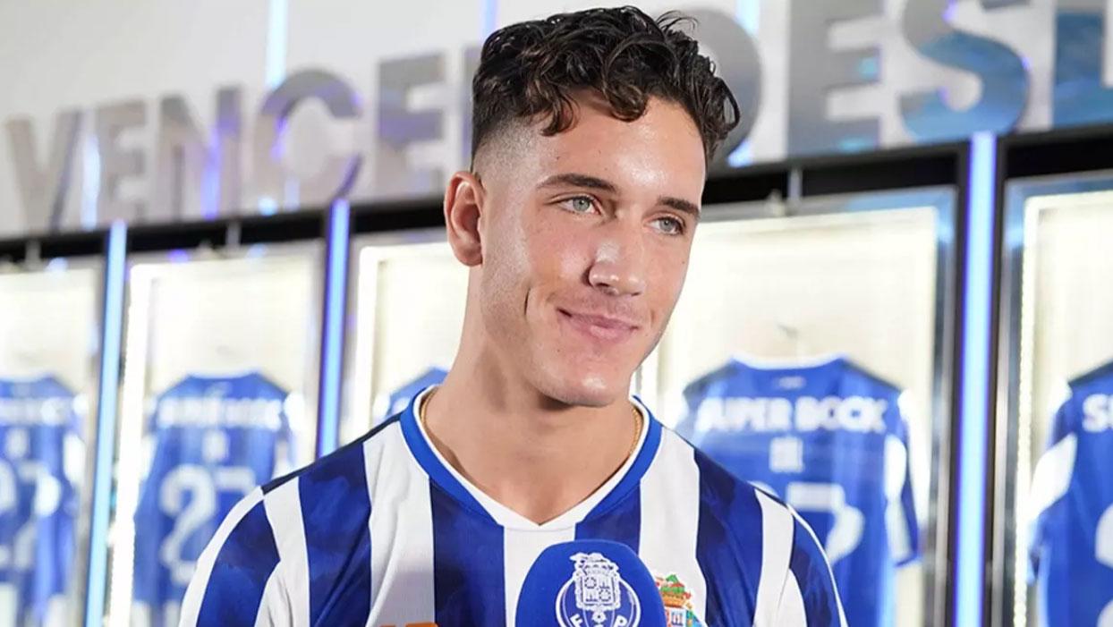Porto'nun yeni forveti Deniz Gül
