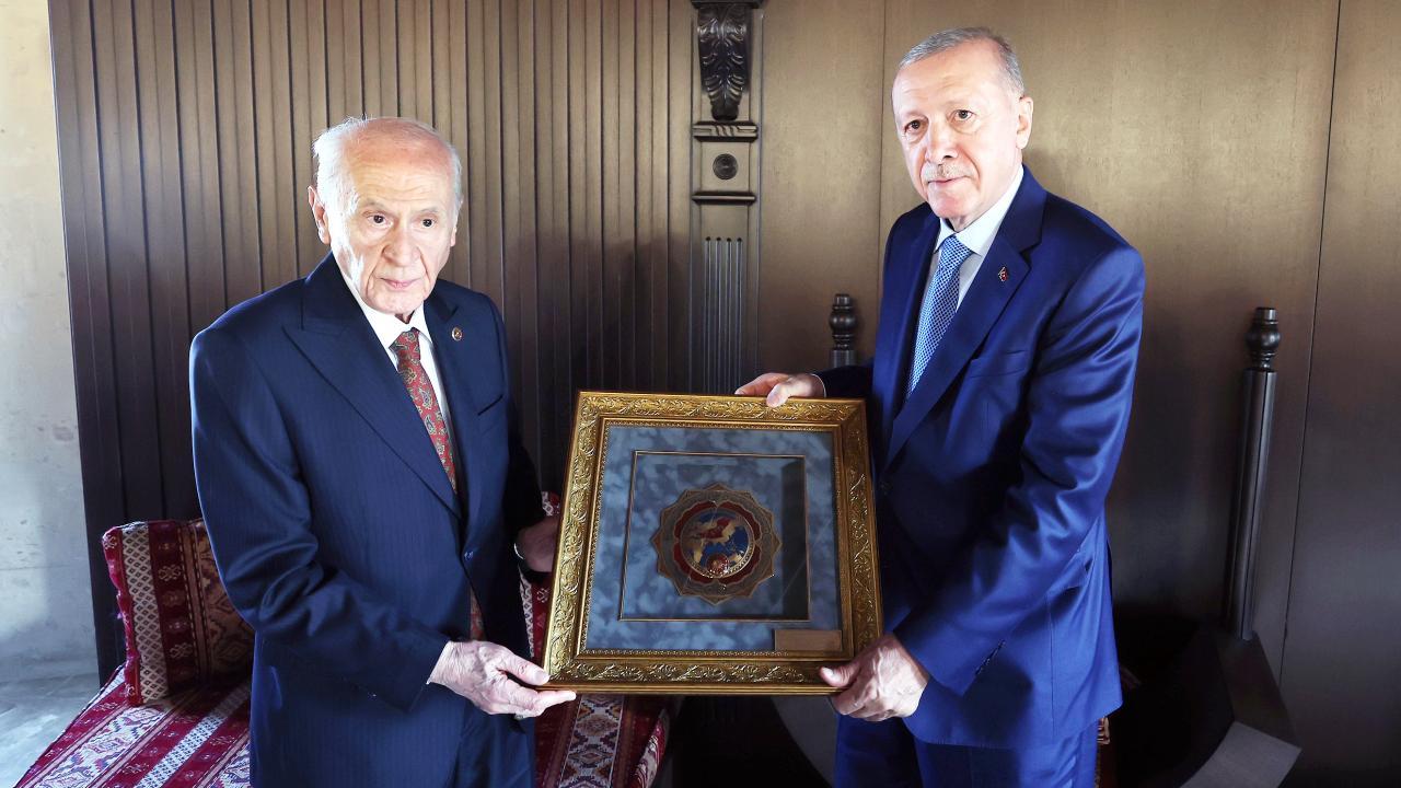Ahlat'ta Cumhur İttifakı zirvesi... Cumhurbaşkanı Erdoğan Bahçeli'yi ziyaret etti