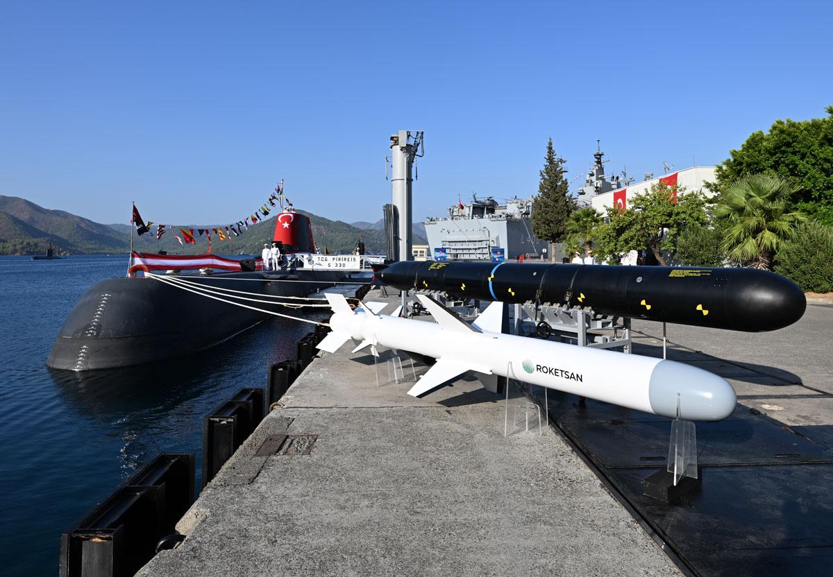 Pirireis'in çelik kılıçları... İletişim Aselsan'dan füzeler Roketsan'dan