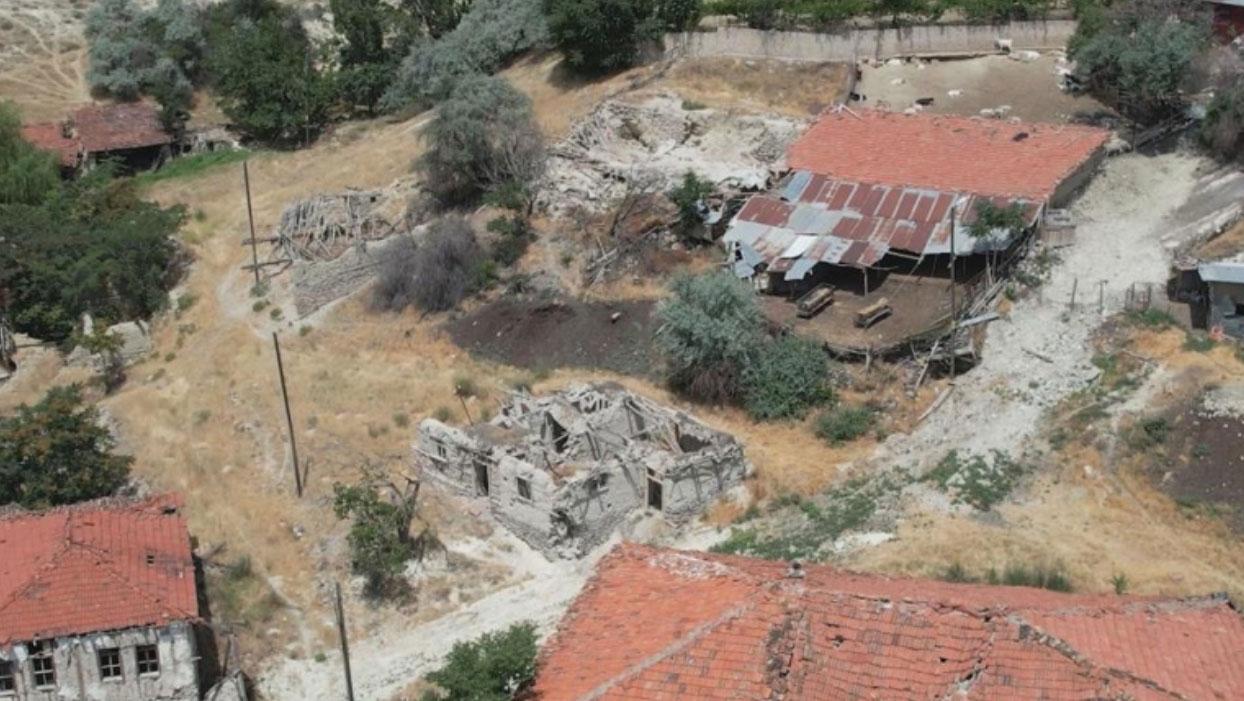 'Cinli köy'de endişe verici olay! Video çekmeye giden 3 arkadaş bir kişinin cesedini buldu