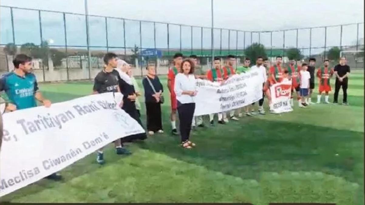 Halı sahada PKK propagandası! DEM'li vekil gençlere terör örgütünü övdü