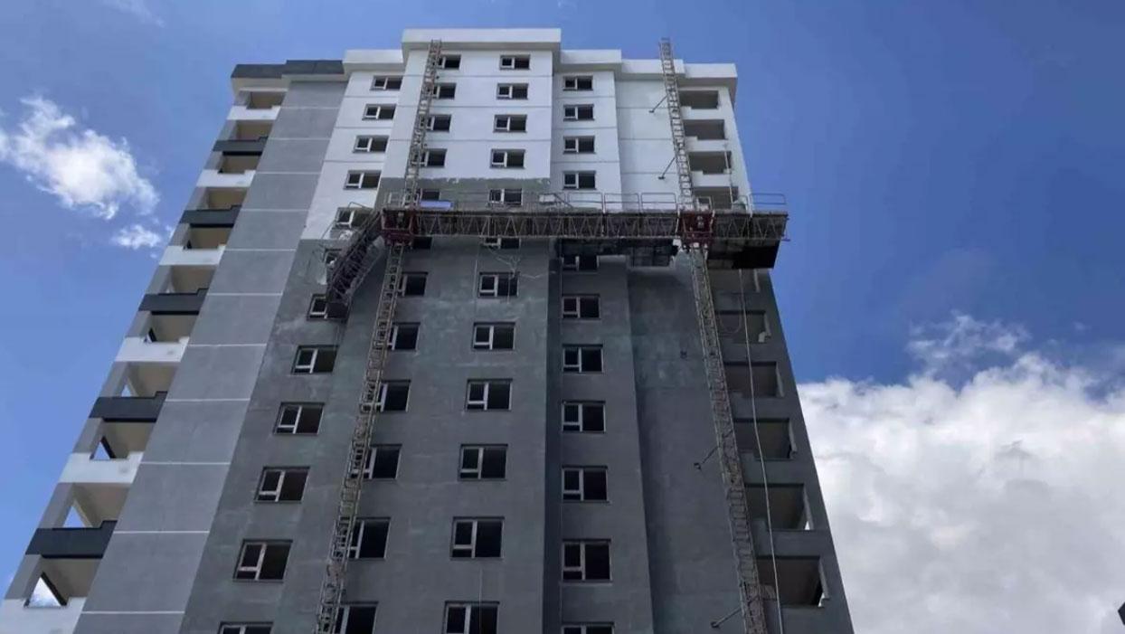 İnşaatın 12. katından düşen 3 işçi hayatını kaybetti