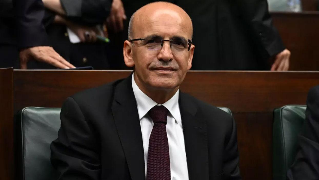 Bakan Şimşek: Aylık gıda enflasyonu 4 yıl sonra negatif oldu
