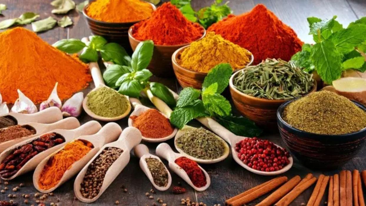 Limonlu sudan daha hızlı kilo verdiriyor! 4 baharat yağları süzdürüyor, en az beş kilo garanti