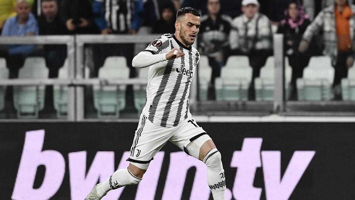 Fenerbahçe'nin transfer gündemindeki Filip Kostic, İstanbul'a geldi