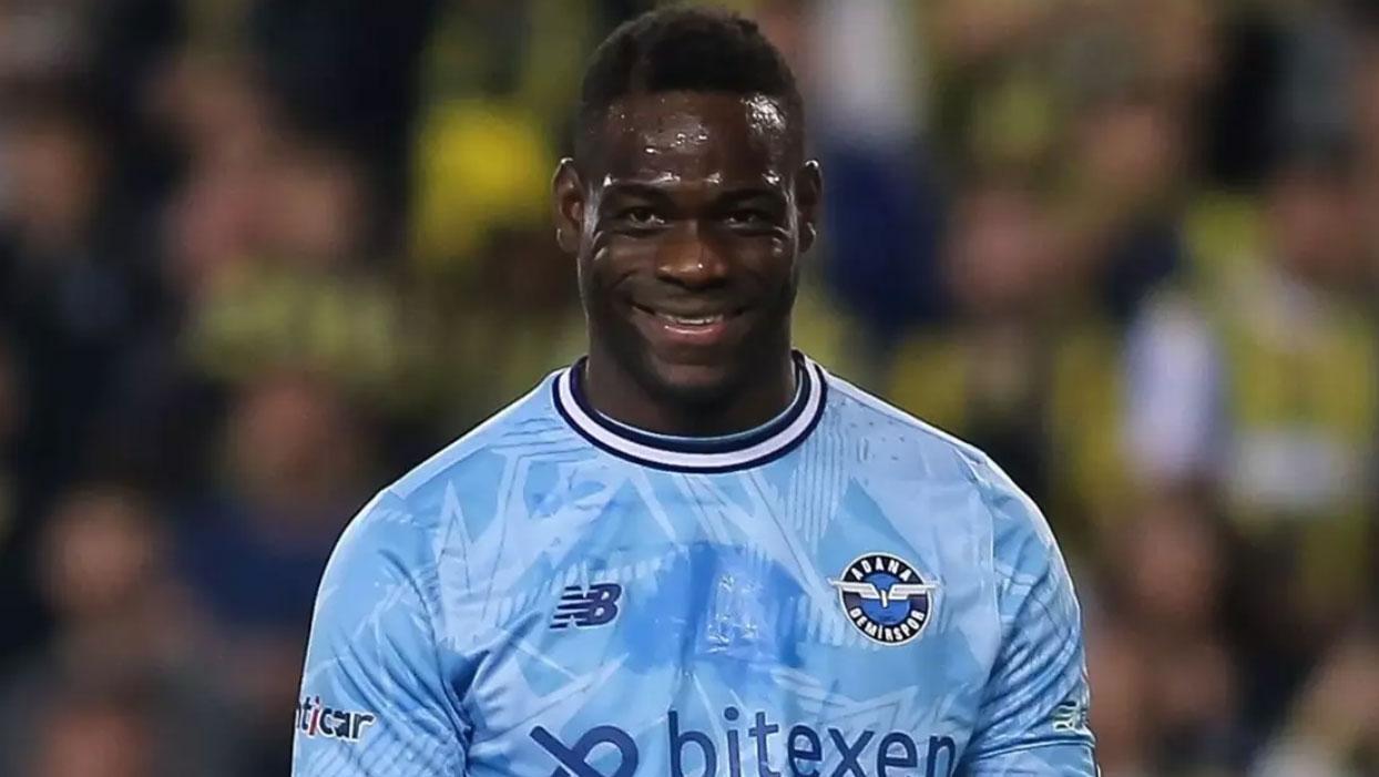 Mario Balotelli: Galatasaray, Roma'ya 5 atar