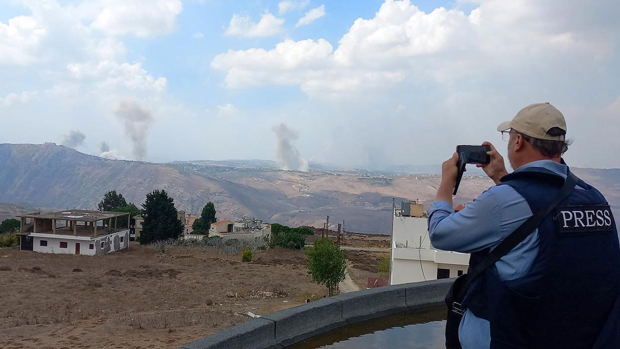 İsrail ordusu, sabahtan bu yana Lübnan'da 300 "hedefe" hava saldırısı düzenlediğini bildirdi