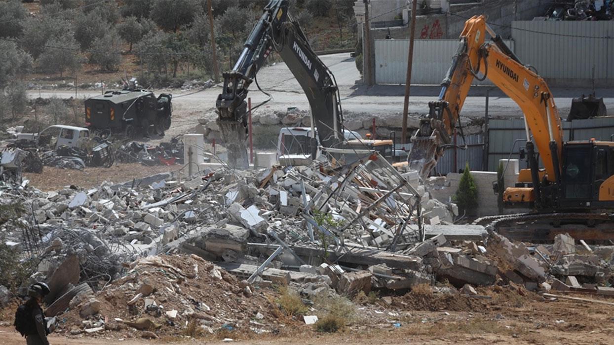 Batı Şeria'da İsrail ordusu ile gaspçı İsraillilerin baskın ve saldırıları sürüyor